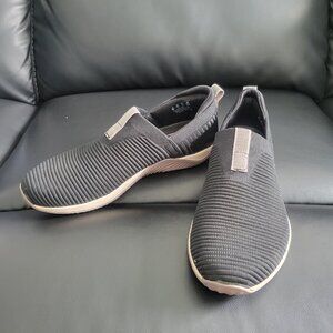 Ryka Echo Knit Slip on Sneakers sz 8.5 Black White Comfortable Stretchy Walking
